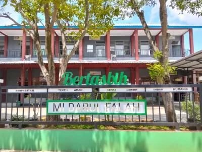 MI DARUL FALAH NGEMBALREJO BAE KUDUS